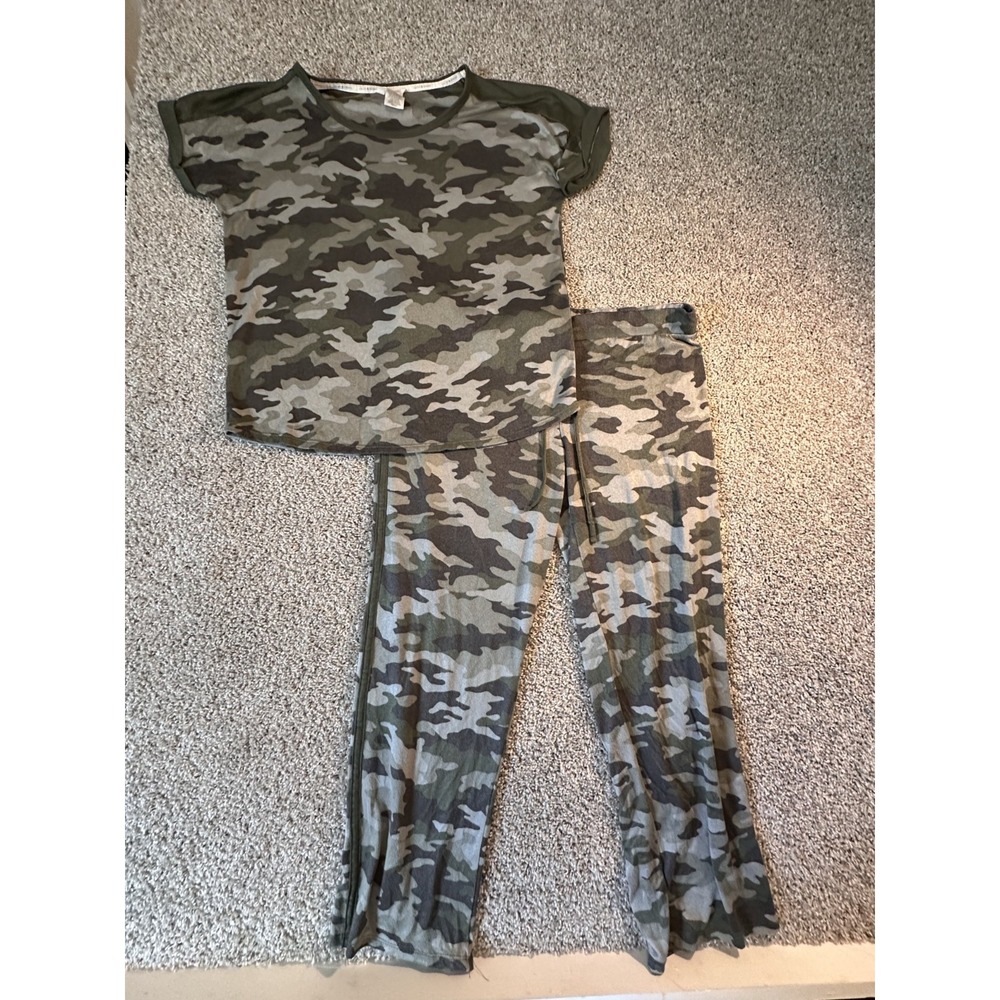 Lucky Brand Camo Pajama Set Size L Green Top And Bottom Stretch Loungewear